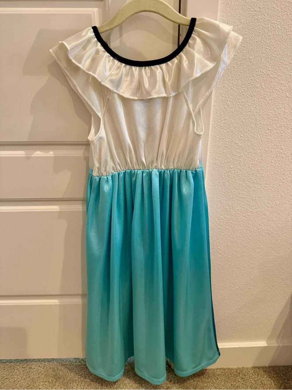 Disney Encanto Nightgown - Picture 2 of 3